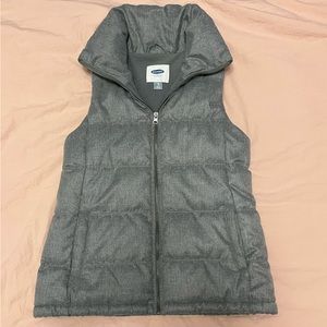 Old Navy Women’s Grey Puffer Vest XS